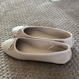 Women's Beige Ballet Flats